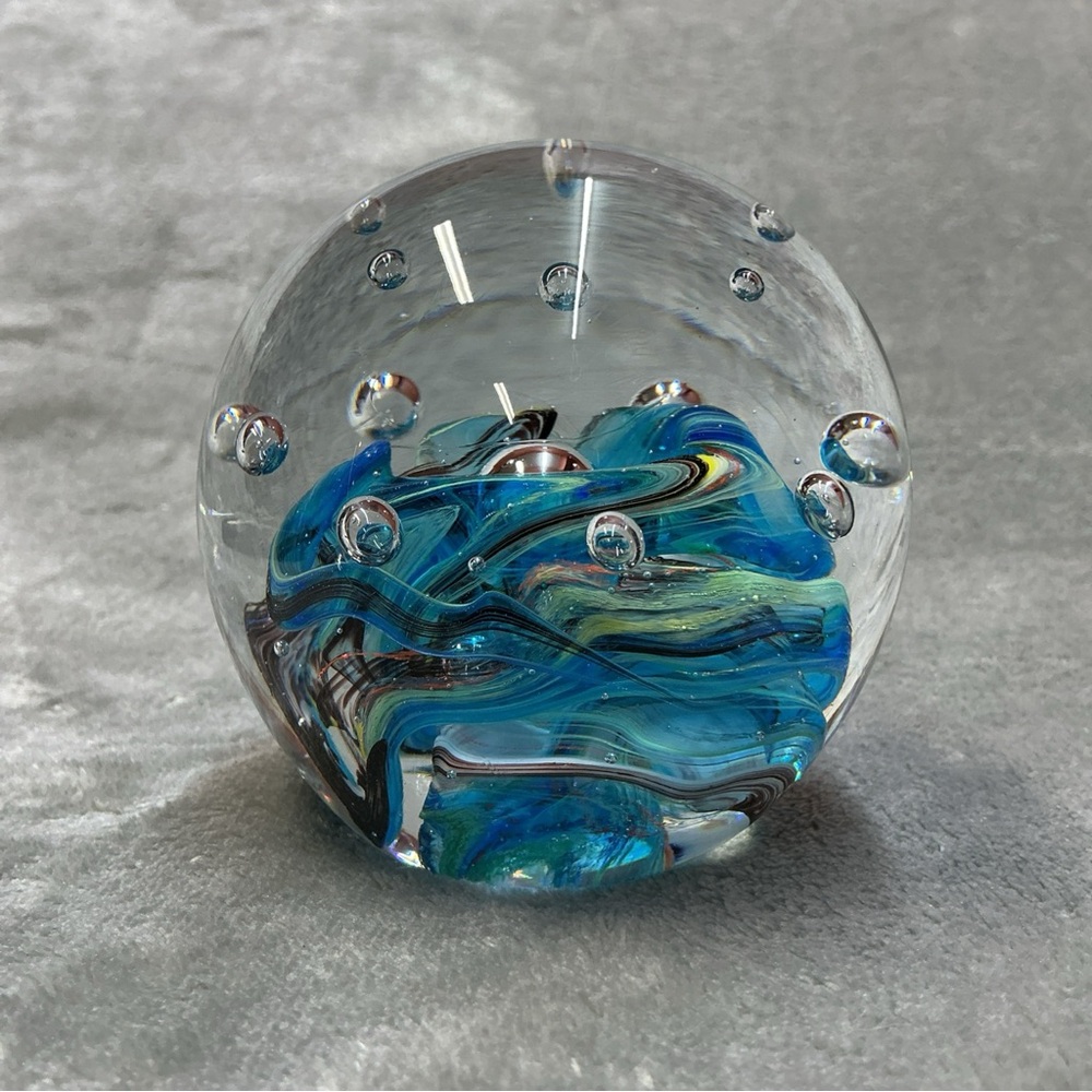 Dynasty Gallery Heirloom Collectibles Paperweight blue green swirls with bubbles